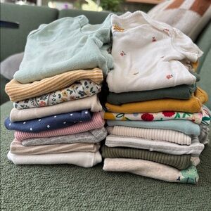 Bundle of 18 0-3 Month Short Sleeve Onesies
